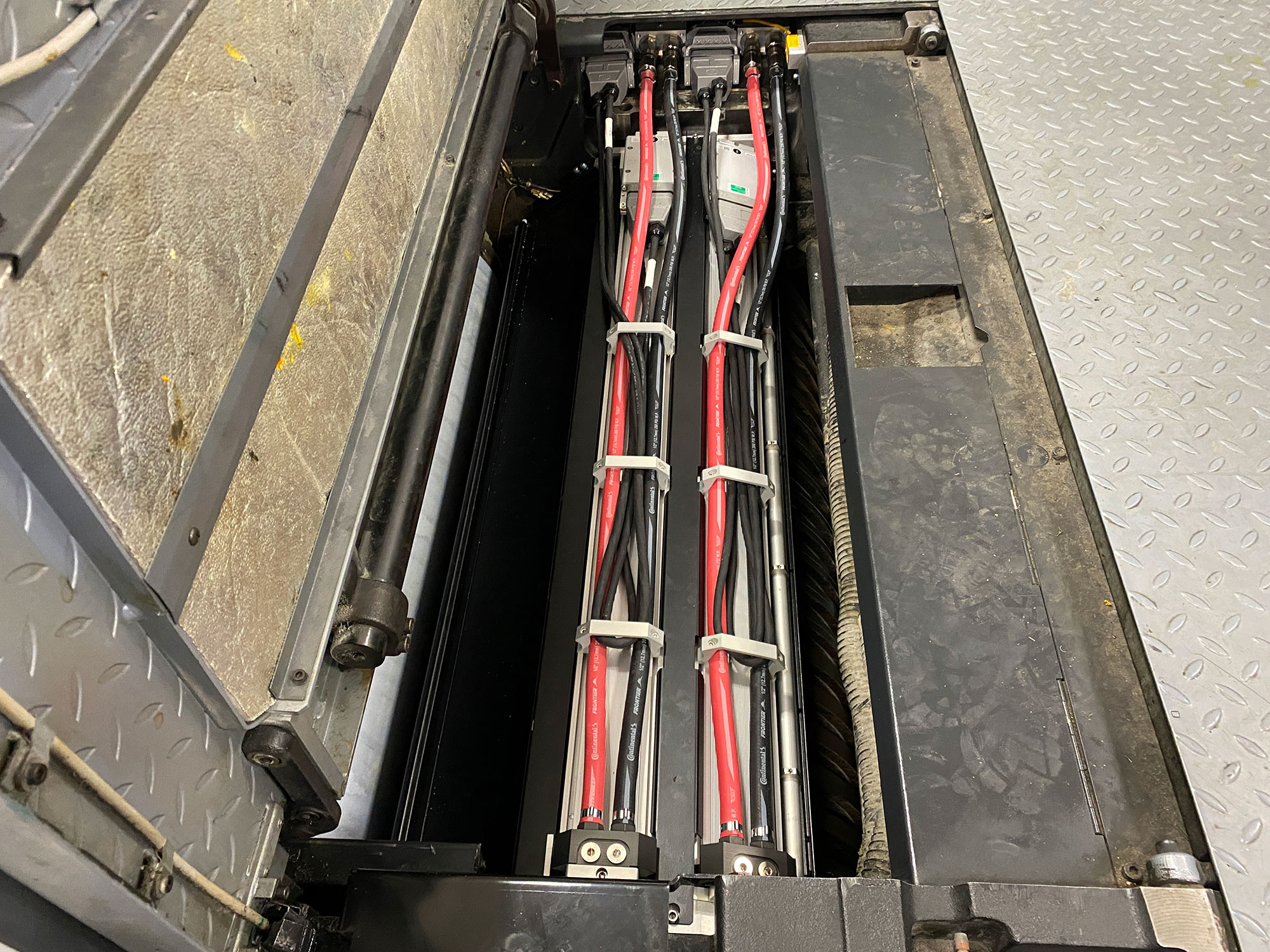 A LeoLED system on a Heidelberg 106.