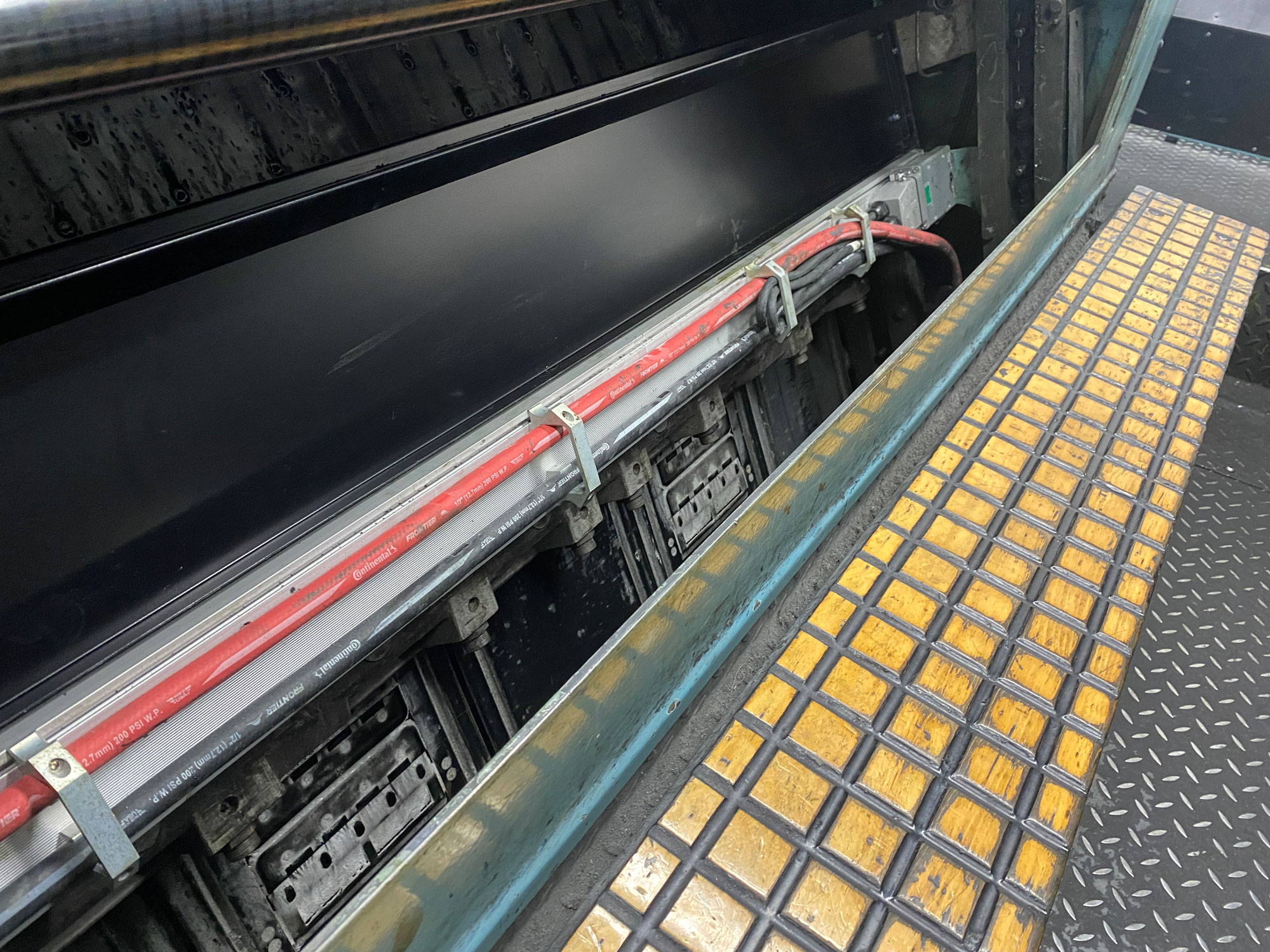 This US-based customer installed LeoLED on their Manroland 800.