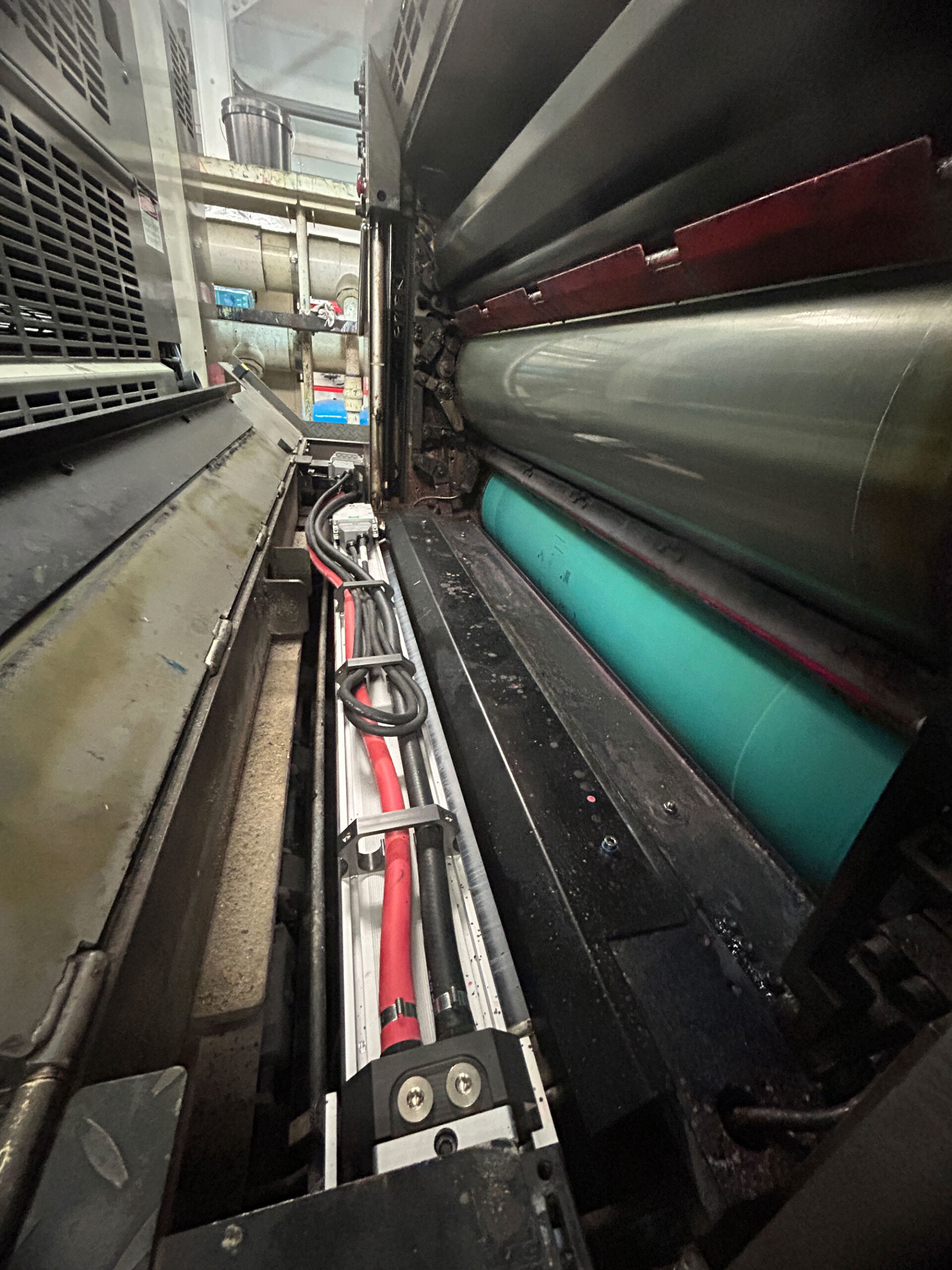 This US customer installed LeoLED on their Mitsubishi Diamond 3000.