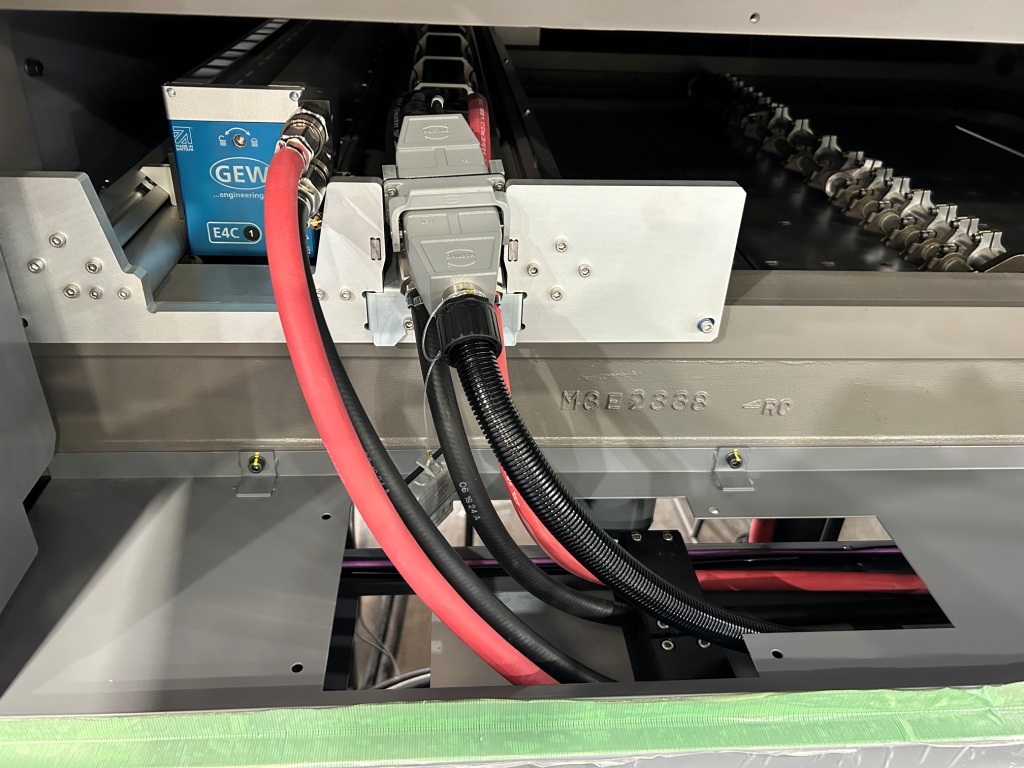 This Spanish customer bought a mixture of E4C and LeoLED for their RMGT 10 series.