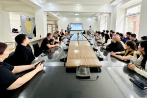 Marcus Greenbrook presents GEW’s UV and LED systems to a broad audience at Print Store’s offices in Almaty, Kazakhstan.